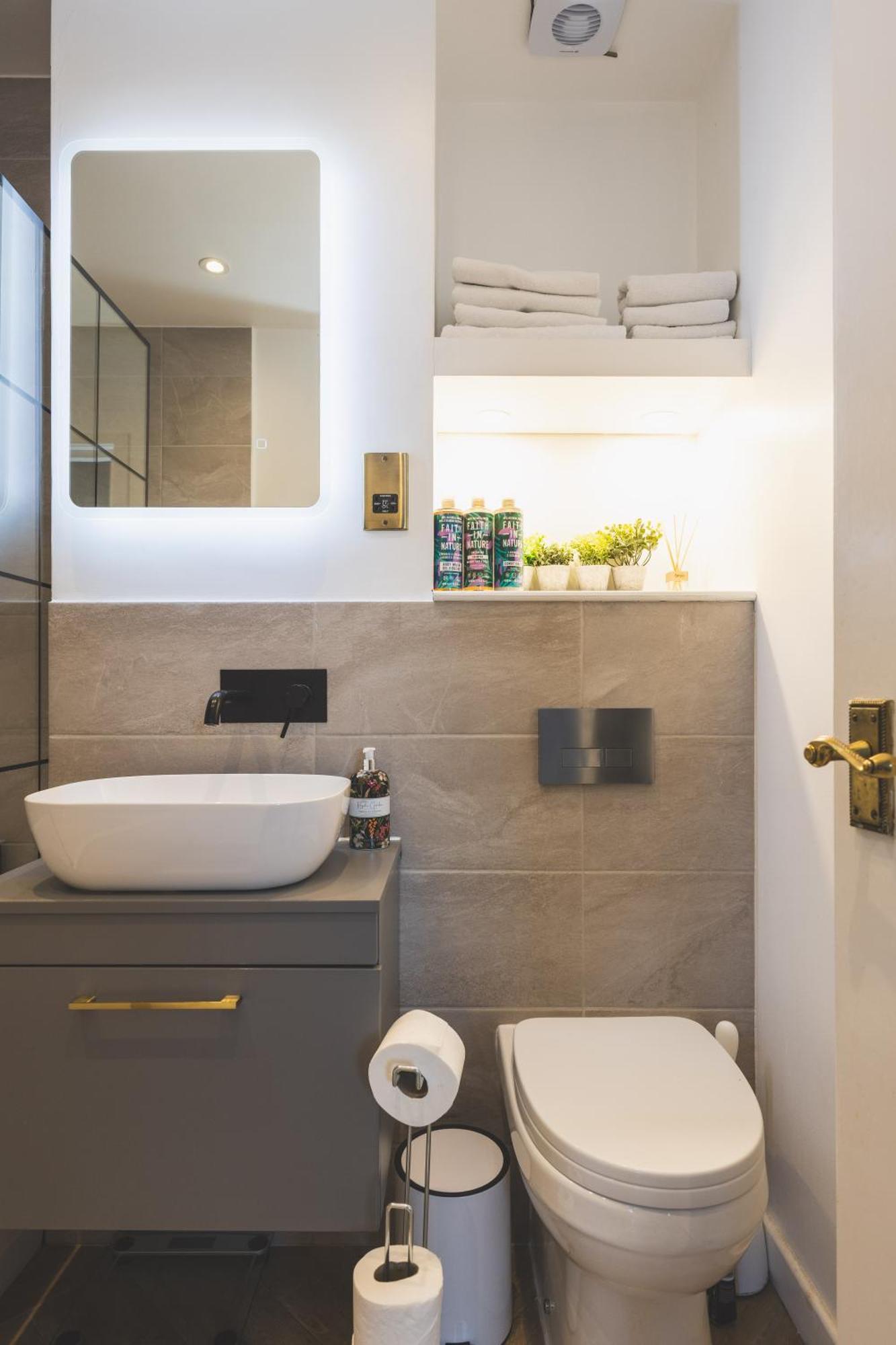 Luxurious 1-Bedroom Apartment In Kensington London Exteriör bild